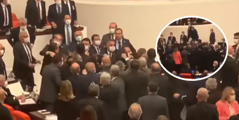 Po bën xhiron e rrjetit, plas grushti mes deputetëve në parlament (Video)