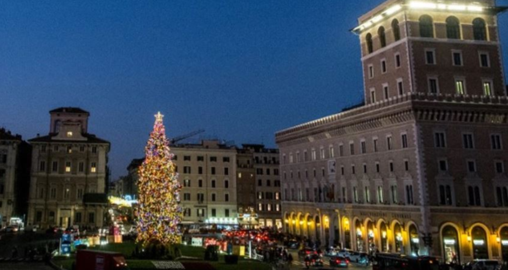 Tetë milionë italianë anulojnë pushimet e Krishtlindjeve për shkak të viruseve të njëpasnjëshme