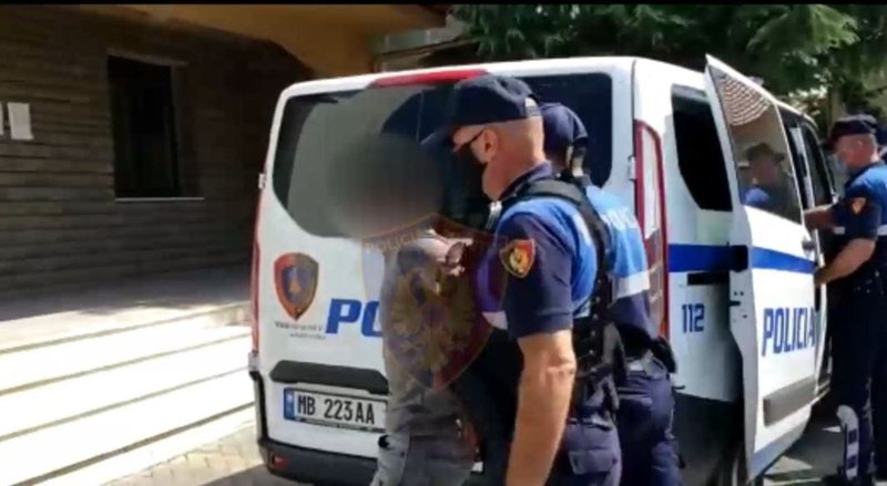 Arrestohet Inspektori i Policisë në Tiranë, ky është veprimi që e ‘fundosi’