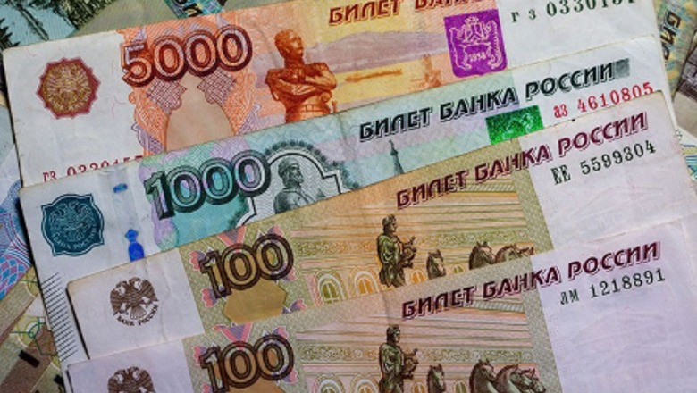 Rubla rritet fuqishëm!  “Zhyt” dollarin dhe kthehet në nivelin e paraluftës