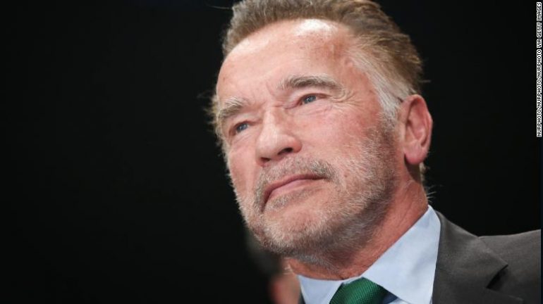 VIDEO/ Arnold Schwarzenegger thirrje popullit rus: Nuk po ju thuhet e vërteta për luftën në Ukrainë