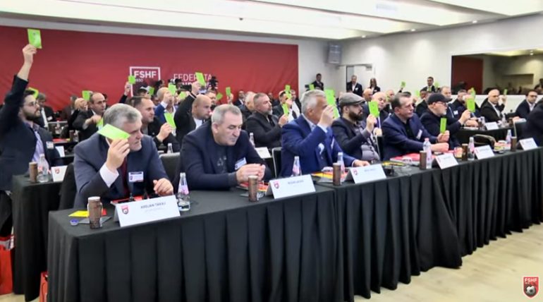 Asambleja e FSHF, Pjesa II / Sot futbolli shqiptar voton me president të pezulluar nga gjykata dhe kaos me delegatët