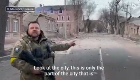 VIDEO/ Nga Mariupol i shkatërruar, oficeri ukrainas thirrje dëshpëruese Macron e Biden: Fëmijët, të moshuarit po vdesin! Na e jepni ndihmën e premtuar, tregoni që jeni liderë