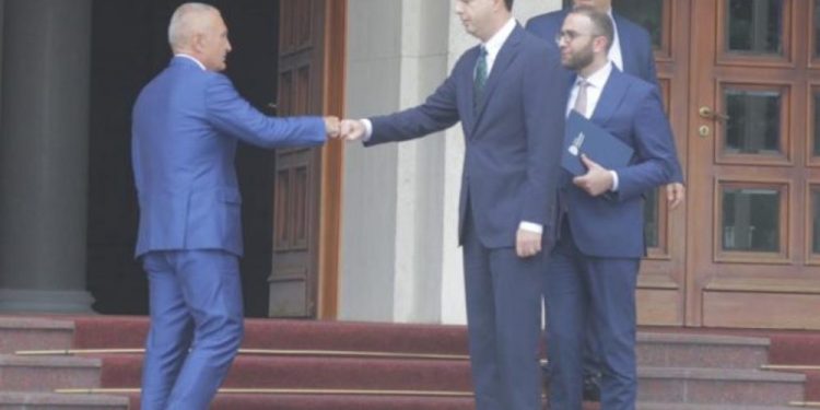 Basha kandidat për president?! Intriga e Saliut për ta “shitur” Lulin si bashkëpuntorë të Ramës