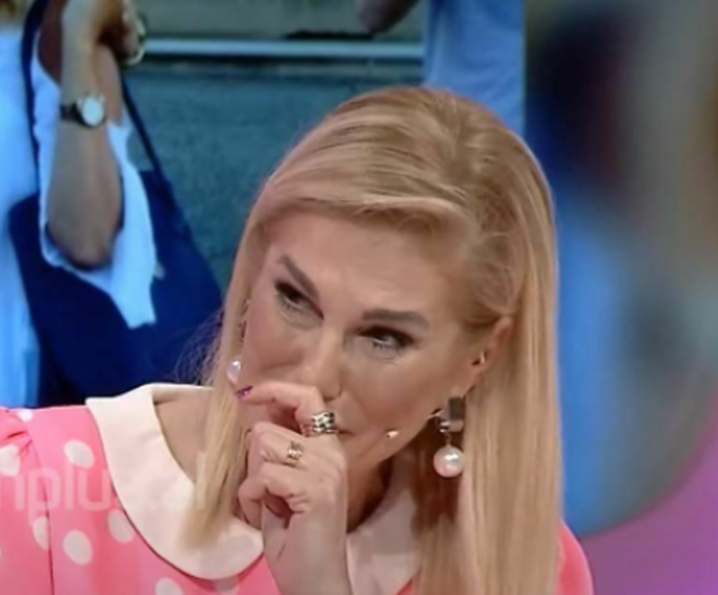 “Nëse unë iki kush do t’i rrisë vajzat e mia?”, Klaudia Hila rrëfen për herë të parë mes lotësh merakun e saj të madh: Kur do merrja biopsinë…