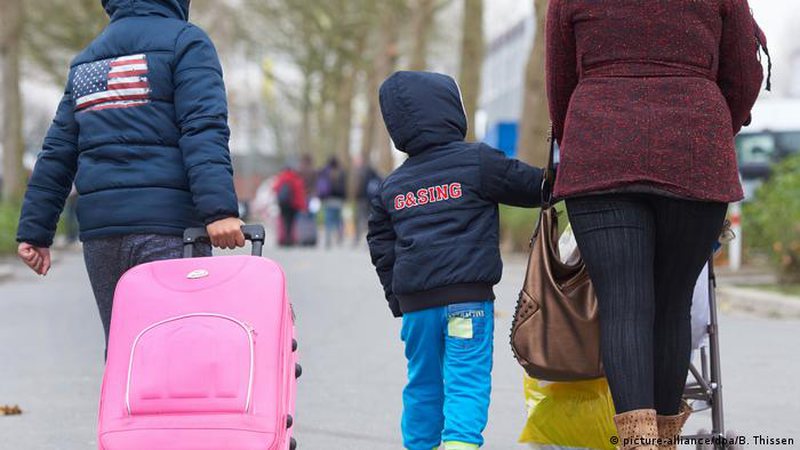 “Mos e humbni durimin për vizën e bashkimit familjar”! Avokati gjerman i’u jep të gjithë informacionin që iu nevojitet: Ja kushtet që duhen plotësuar nga emigrantët nga Ballkani Perëndimor