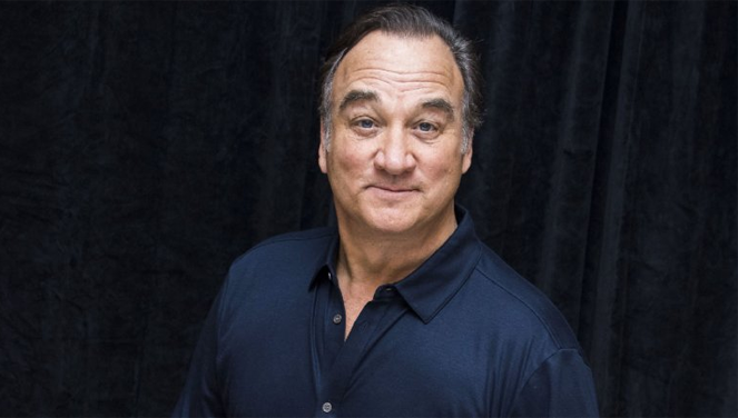 James Belushi, aktori hollivudian me prejardhje shqiptare festoi 68 vjetorin