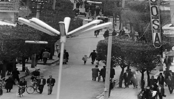 Nostalgji brezash: Djemtë e rrugës “Broduej” dhe dy rrugët kryesore të “Tironës” (Foto)