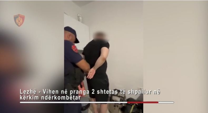 “Hape, policia”! Fshiheshin në një apartament në Shëngjin: Ja momenti i arrestimit të dy finlandezëve (Video