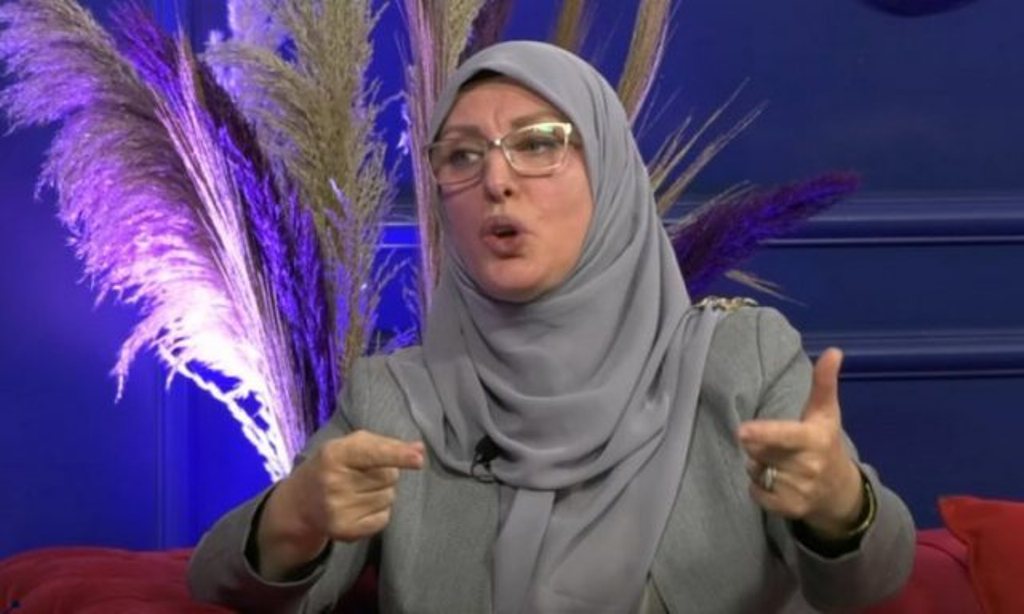 Habit me deklaratën gruaja shqiptare muslimane: I kam gjetur burrit edhe dy gra të tjera, ai i meriton!