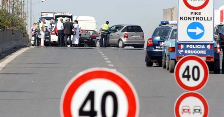 Shpëtojnë shoferët! Ndryshon Kodi Rrugor: Nga shpejtësia në autostradë deri te patentat