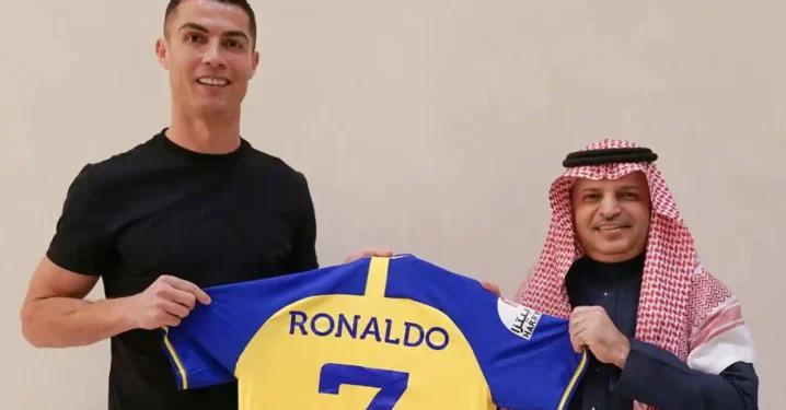 Prezantimi i Ronaldos te Al-Nassr: Arsyeja pse fanella tregohet vetëm nga mbrapa