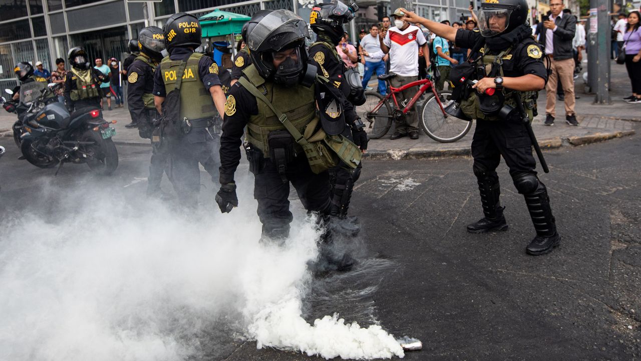 Përshkallëzohen protestat antiqeveritare në Peru, shkon në 53 numri i viktimave