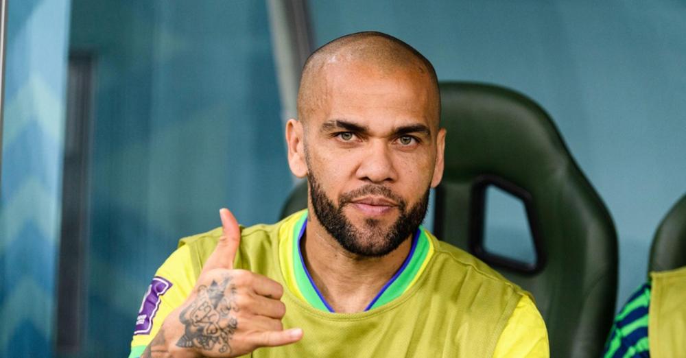 E rëndë! Dani Alves arrestohet në Barcelonë: Ja akuza që rëndon mbi brazilianin