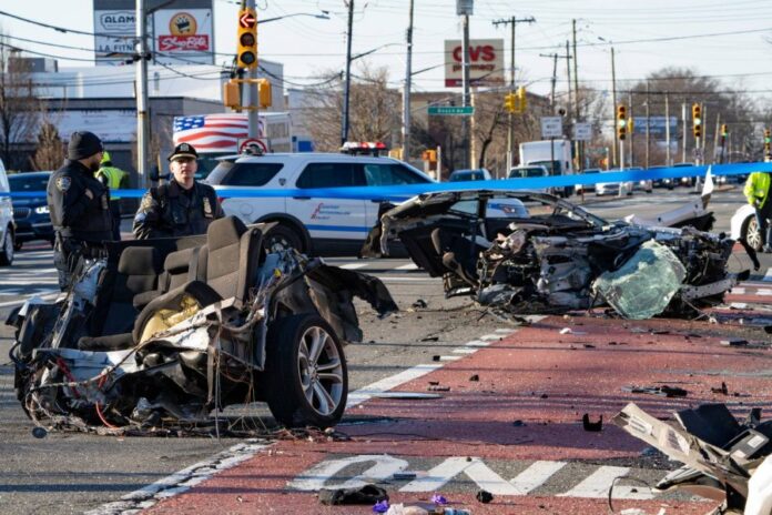 Aksidenti i frikshëm në New York, makina ndahet më dysh, humb jetën 23-vjeçarja shqiptare