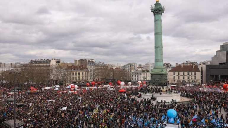 Gati përmbysja e madhe?! Republika e pestë franceze në rrezik: Demokracia është në krizë.! Çfarë tjetër ka të re?