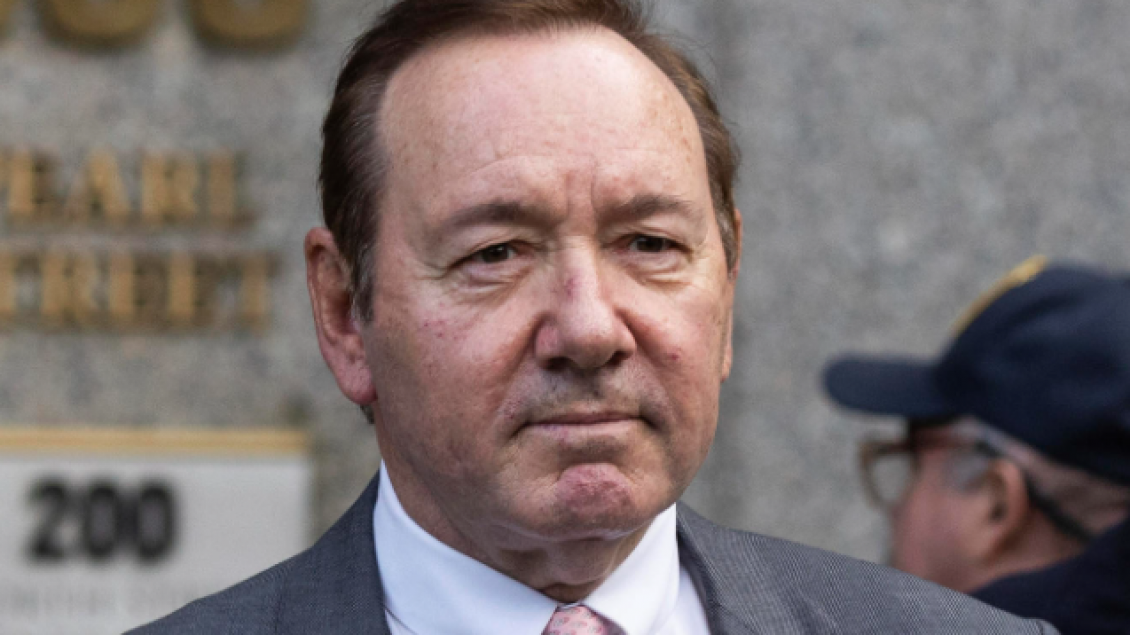 Kevin Spacey thyen heshtjen pasi u lirua nga akuzat për abuzim seksual: Mediat më shndërruan në një përbindësh