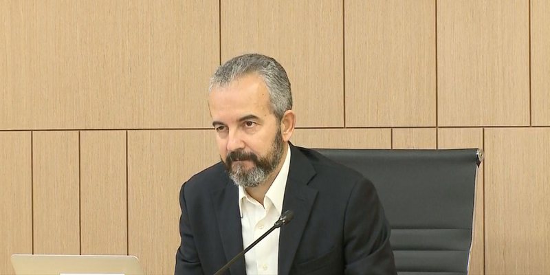 Celibashi i bën shërbimin e fundit koalicionit antiamerikan, “ushtari” i Sali Berishës në KQZ i jep dy komisionerë Partisë së Lirisë dhe refuzon të njohë PD zyrtare si partinë më të madhe të opozitës