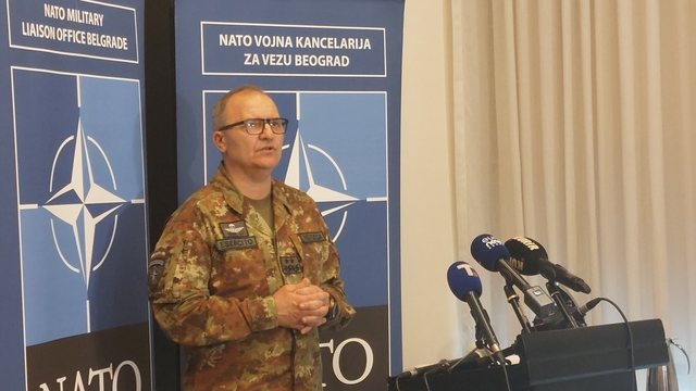 Komandanti i KFOR paralajmëron Albin Kurtin: Gjithçka që lidhet me sigurinë në Kosovë, duhet koordinuar me NATO-n