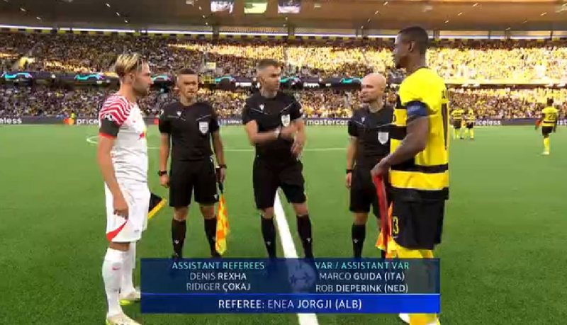 Arbitri shqiptar hyn në histori, gjykon ndeshjen e Champions-it, ja rasti me VAR kur vendosi për penalltinë (Video)