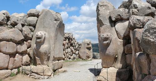 Një gjuhë e panjohur indo-evropiane zbulohet në Turqi: Kujt i përket?