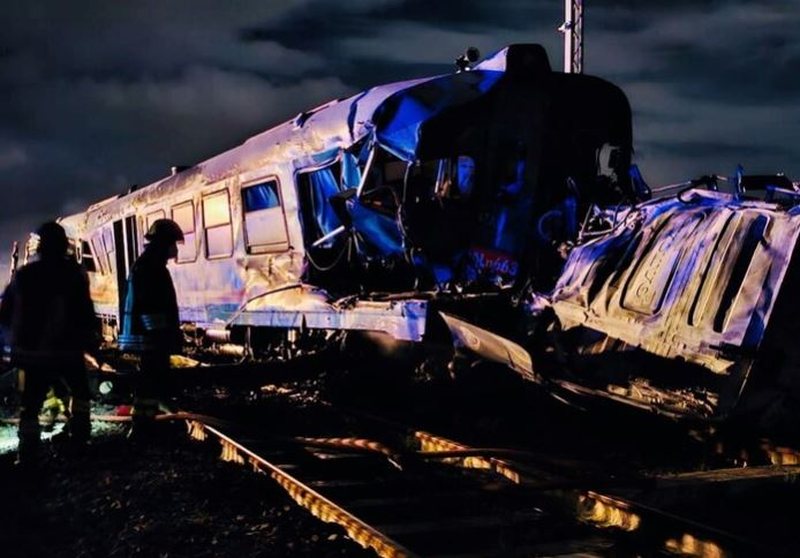 Aksident tragjik në Itali, treni merr para kamionin, raportohet për disa të vdekur