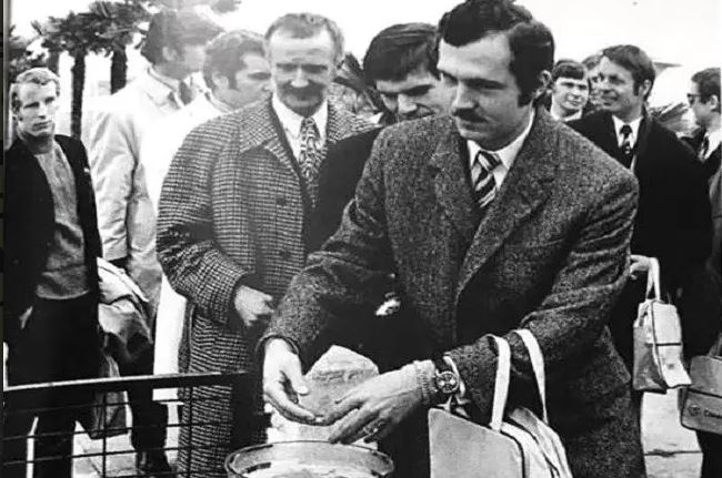 Historia e panjohur e legjendës së futbollit! “Franz Beckenbauer duhet të dezinfektojë duart në aeroportin e Rinasit”: Eliminohen të gjitha viruset kapitaliste!