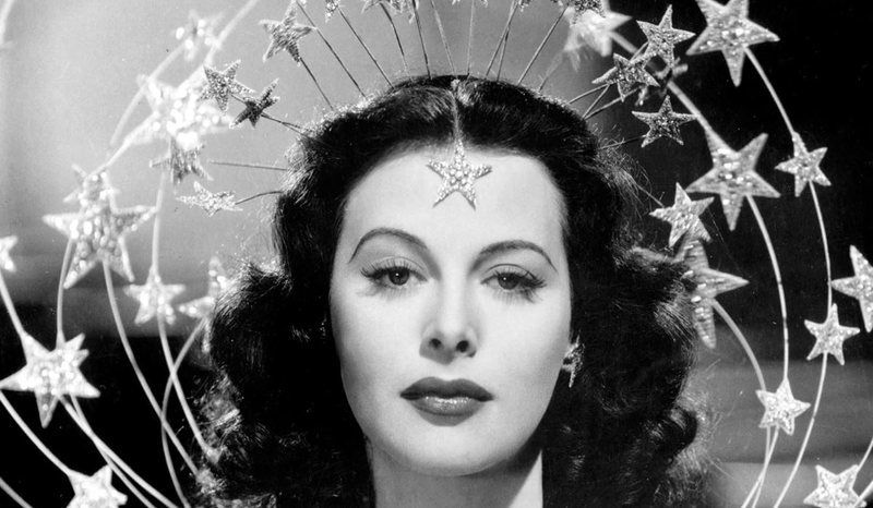 24 vjet e larguar nga kjo botë! Kush ishte Greta Garbo e re Hedy Lamarr bukuroshja që shpiku WiFi-në?