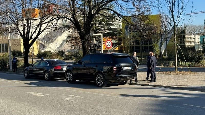 VIDEO/ Lufta kundër pandëshkueshmërisë prioriteti i SHBA! Blinken takim kortezie me krerët e drejtësisë mes tyre dhe Dumanin