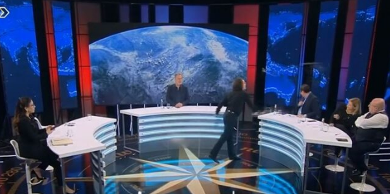 “Moj motër ule zërin”! Plas debat i ashpër në studio për Belerin! Laert Vasili përplaset me “grekarin” Suli: O laro pazari shisni s*mën në Omonia