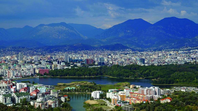 Blogu italian ‘beBorghi’: Vizitoni kryeqytetin e gjallë të Shqipërisë, Tiranën