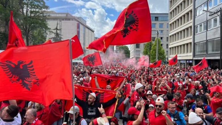 Tifozë shembullorë, shqiptarët meritojnë ‘trofeun’ e tribunave! Qytetari, festë dhe respekt… ambasadorët e vërtetë të shpirtit shqiptar