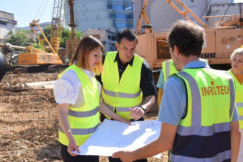 Teatri i Ri po ndërtohet, Veliaj: S’ka kohë për të humbur me ata që djegin gomat