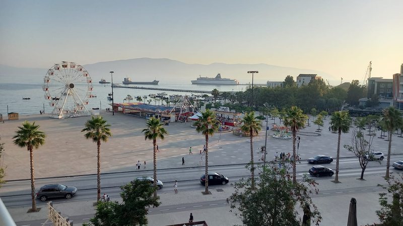 Dikur kishin sloganin “Tokë e xanun”, sot kanë sloganin “Tokë e djegun”