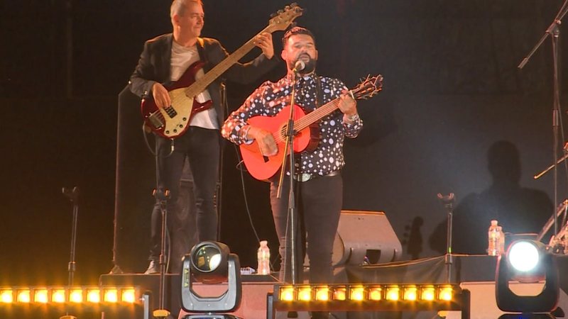 “Publiku shqiptar na preku”! “Gipsy Kings” flasin pas spektaklit të jashtëzakonshëm në Tiranë!