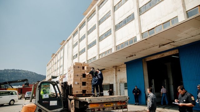 Një e pesta e cigareve kontrabandë të konfiskuara në BE, me prejardhje nga Mali i Zi