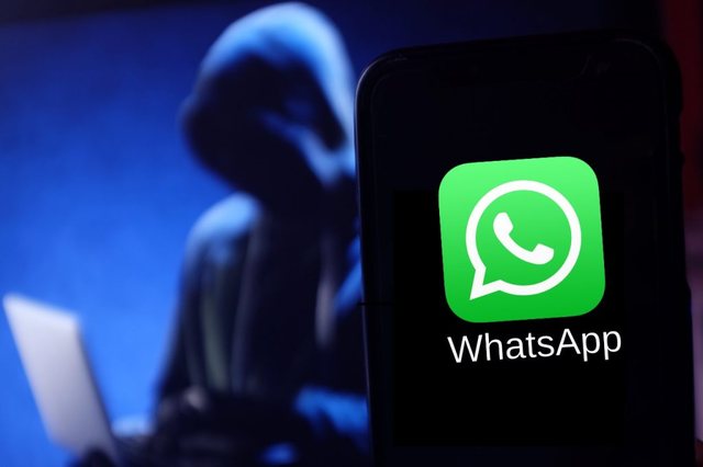 Policia jep alarmin: Kujdes nga këto mesazhe që ju vijnë në Whatsapp