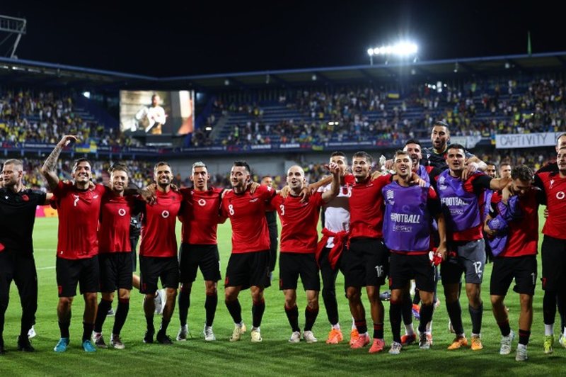 “Sold out” stadiumi “Air Albania” sërish plot, të gjithë në mbështetje të Kombëtares për sfidën me Gjeorgjinë