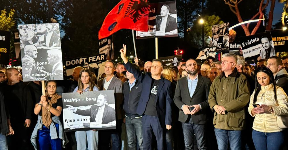 Këtu “nuk u ngrihet populli”! Sharlatanët e Rithemelimit  njoftojnë protestë në Strasburg atje do u ngrihet…