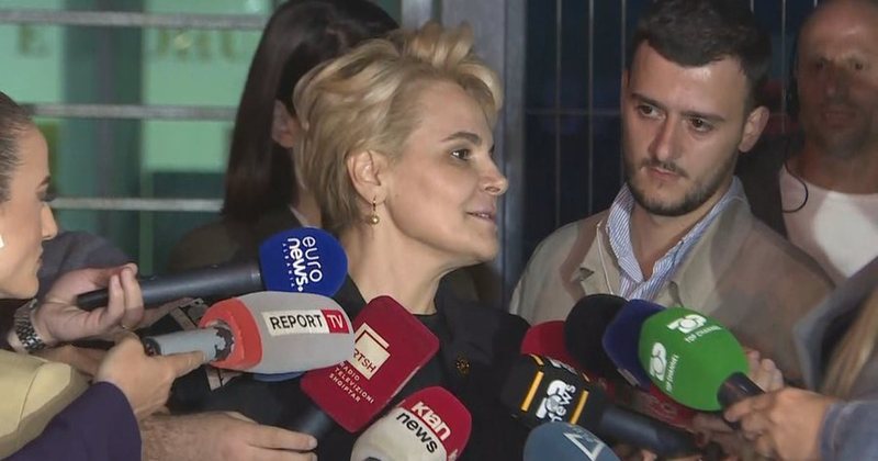 Edhe  Monika në përroin e turbullt psiqik: Kemi gënjyer atëherë Ilir Metën unë e Edi Rama për të bërë Erjon Veliaj kryetar bashkie…që mu thaftë dora e goja bashkë