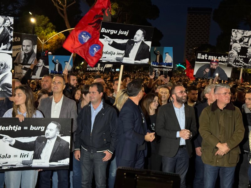 Paralajmëron Edi Paloku: Bëhuni gati! Të martën do i’u mbyllim brënda! Do të bllokohet totalisht çdo rrugë në Tiranë