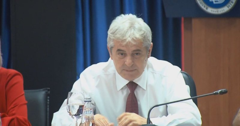 Ali Ahmeti i përgjigjet Kurit të Kosovës: Është krim që një Kryeministri jep deklarata  që minojnë të drejtat e shqiptarëve në Maqedoninë e Veriut!”.