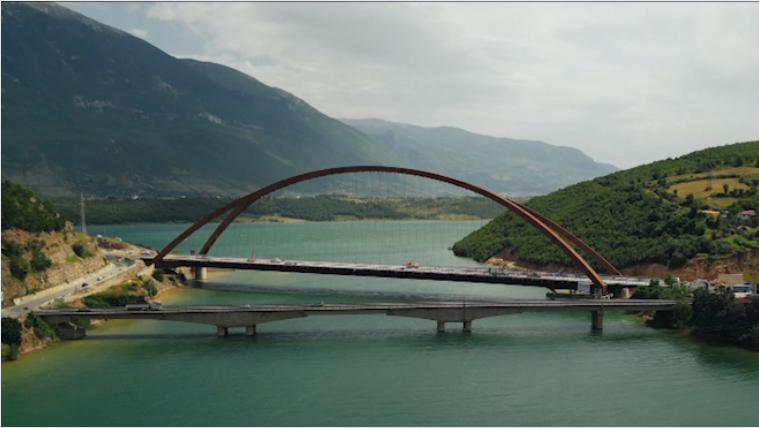 Rama publikon pamjet nga ura e re e Kukësit: Thanë se u ndryshk, ju lutem shani sa më shumë se plas syri i keq