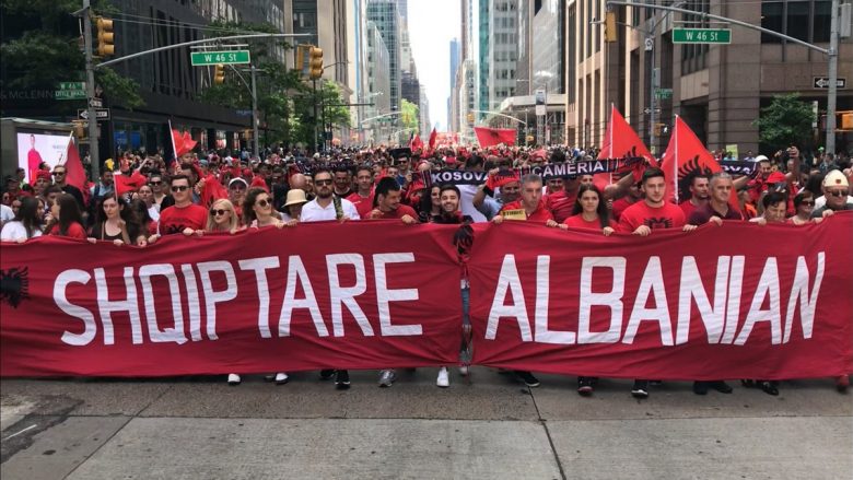 Parada e Shqiptarëve më 28 nëntor në Tiranë, Bashkia e Ferizajt i bashkohet festës së madhe të pavarësisë: Emocion, krenari, lavdi e festë e jashtëzakonshme