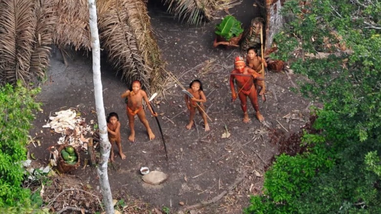 Fotoja e papublikuar më parë, zbulohet një fis i ri njerëzish në pyjet e Amazonës