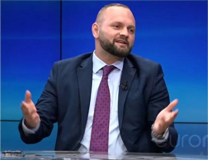 “Berisha i vdekur, i pakallur”! Halit Valteri: Kur do Saliu,  për marrëveshje me Ramën e ndërpret mosbindjen civile