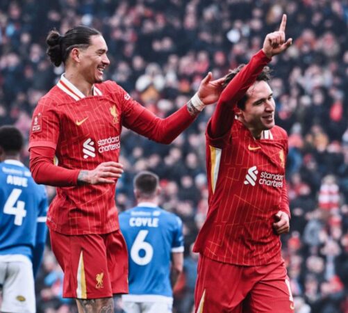 VIDEO/ Goleadë në FA Cup, Liverpool argëtohet ndaj Accrington, gjen golin e parë Chiesa