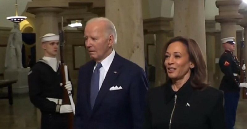 E veshur e gjitha në të zezë, mesazhi i koduar i Kamala Harris në inaugurimin e Donald Trump