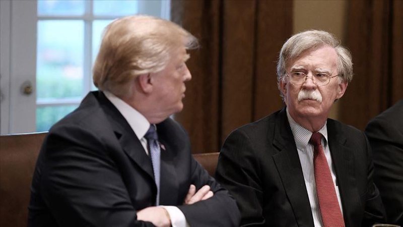 Bolton deklaron se Trump mund t’i heqë “non grata”-n Berishës! A ka të drejtë presidenti që e quajti tuaf Ish-këshilltarin e tij vetëm pak ditë më parë?